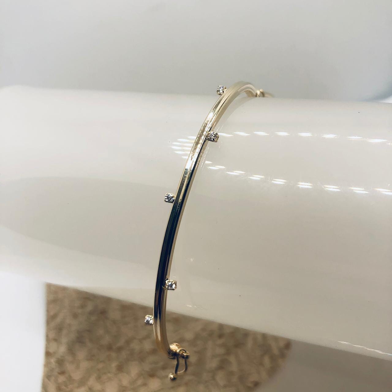 Bracelete Oval Zirconias Semijoia Dourada