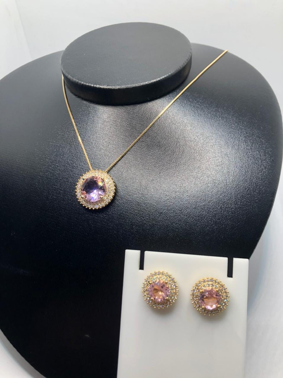 Conjunto Pedras Rosas Redondas Zirconias Semijoia Dourada