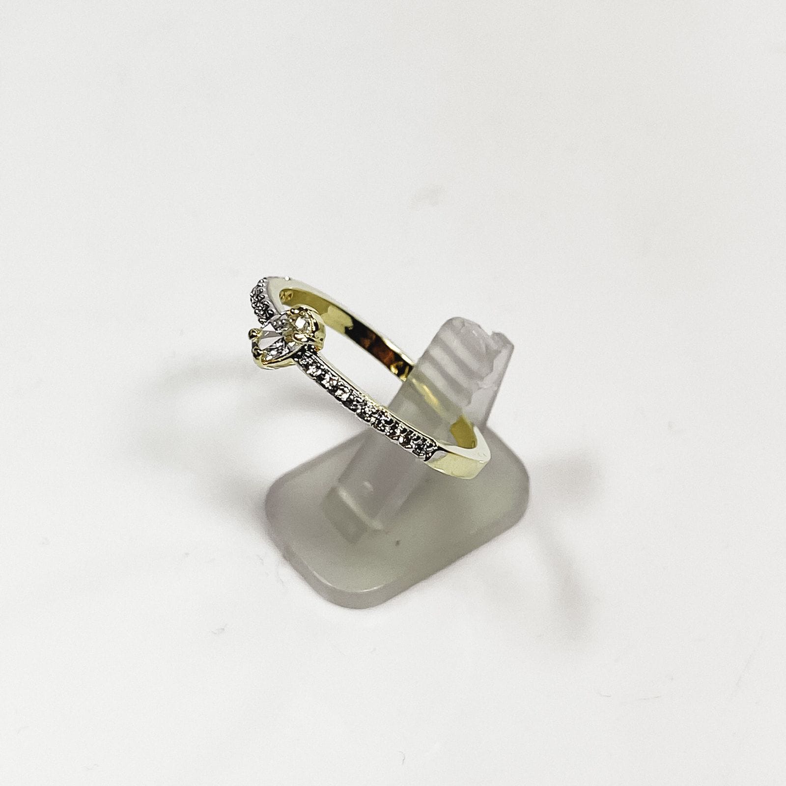 Anel solitario Zirconia Oval Semijoia